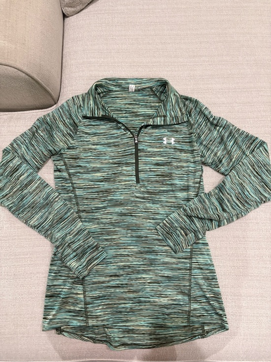 Under Armour Tops - Under Armour Striated Aqua and Black Performance Top